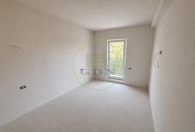 Apartament cu 2 camere semidecomandat în Străulești
