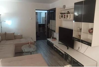 Apartament cu 2 camere semidecomandat în Tomis III