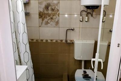 Apartament cu 2 camere decomandat în Olimp