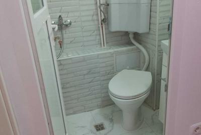 Garsonieră decomandată în Km 4 - 3