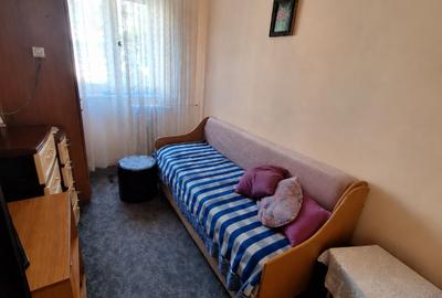Apartament cu 3 camere semidecomandat, mobilat în Circumvalațiunii - 6
