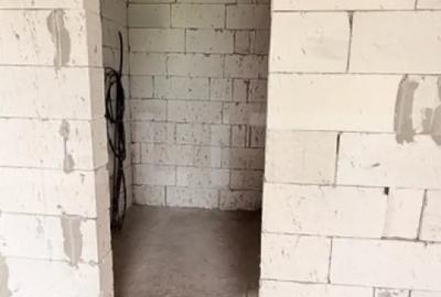 Casă cu 4 camere cu Teren 470 Mp în Central