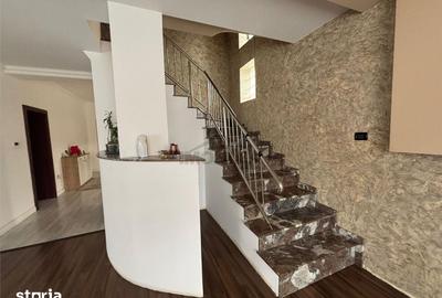 Casă cu 7 camere cu Teren 1020 Mp în Micălaca - 4