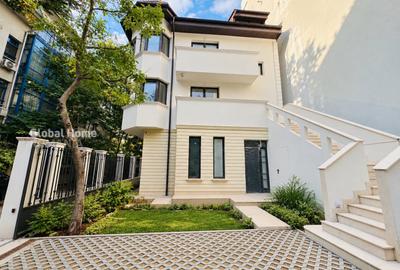 Casă individuală cu 6 camere cu Canalizare în Kiseleff