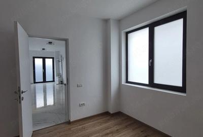 Casă cu 6 camere decomandat cu Teren 52 Mp în Grozăvești