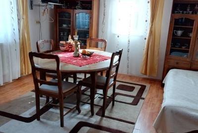 Casă cu 5 camere cu Teren 732 Mp în Central - 8