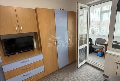 Apartament cu 3 camere decomandat în Terezian