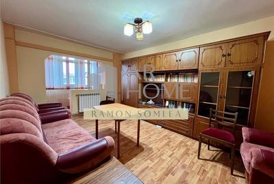 Apartament cu 4 camere decomandat, mobilat în 9 Mai