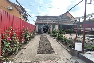 Casă cu 3 camere cu Teren 297 Mp în Central