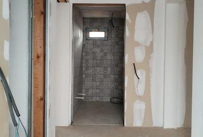 Casă cu 4 camere cu Teren 590 Mp în Lumina