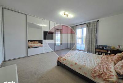 Casă cu 4 camere cu Teren 689 Mp în Central