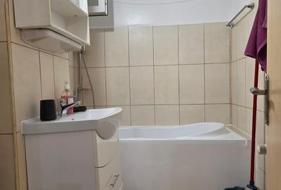 Apartament cu 2 camere semidecomandat în Pantelimon