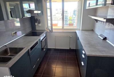 Apartament cu 3 camere decomandat în Tei