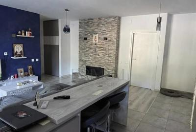 Apartament cu 3 camere decomandat, mobilat în Lipovei - 3