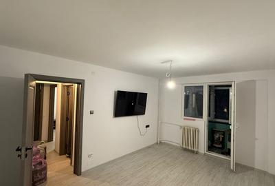 Apartament cu 2 camere decomandat în Drumul Taberei