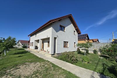 Casă cu 4 camere în Frumușeni - 5