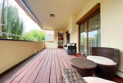 Apartament cu 4 camere decomandat în Herăstrău