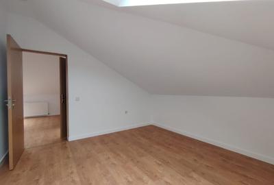 Apartament cu 4 camere semidecomandat în Florești - 5