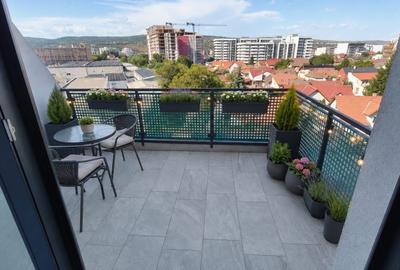 Apartament cu 2 camere decomandat în Central