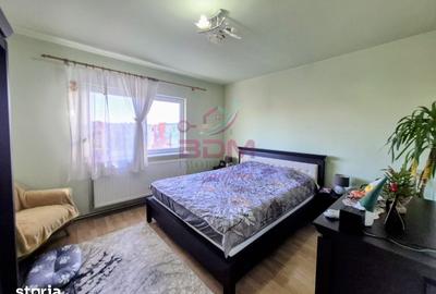 Apartament cu 2 camere decomandat în Micro 1 - 3