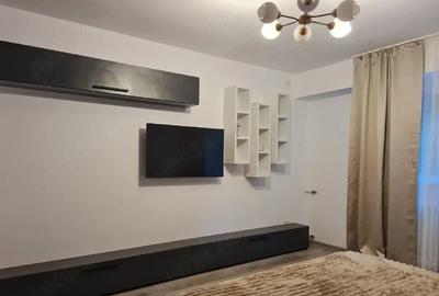 Garsonieră decomandată, mobilată în Costin Georgian