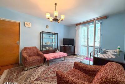 Apartament cu 3 camere semidecomandat în Pantelimon
