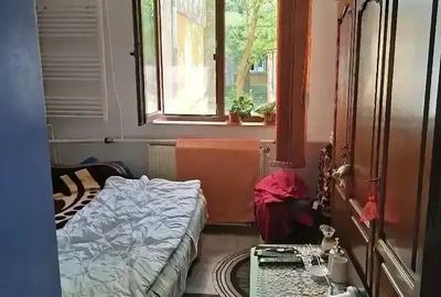 Garsonieră nedecomandată în Buziașului - 1