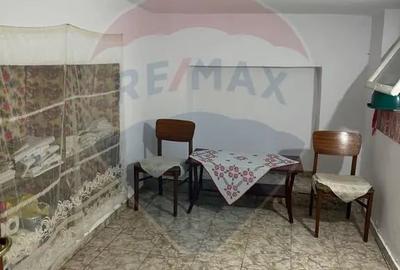 Casă cu 2 camere cu Teren 154 Mp în Central