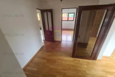 Casă cu Teren 649 Mp în Central