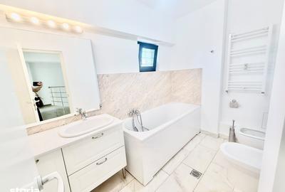 Apartament cu 4 camere decomandat în Unirii