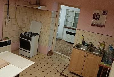 Casă cu 4 camere cu Teren 1100 Mp în Cenad - 2