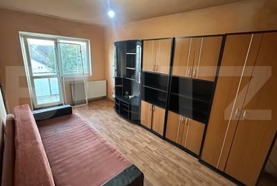 Garsonieră semidecomandată, mobilată în Orăștie