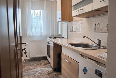 Apartament cu 2 camere semidecomandat în Dacia