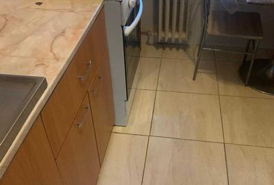 Apartament cu 2 camere decomandat în Drumul Taberei