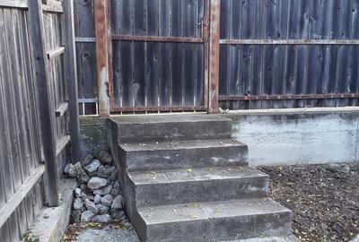 Casă cu 3 camere în Călugăreni