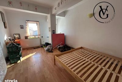 Casă cu 5 camere cu Teren 1254 Mp în Central - 4