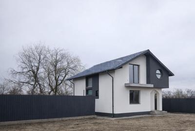 Casă cu 3 camere în Mihăești - 1