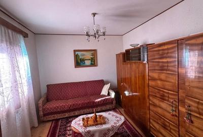 Casă cu 3 camere în Hănțești