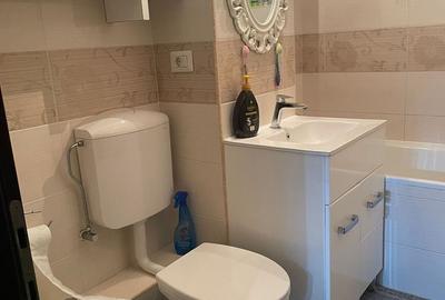 Apartament cu 3 camere decomandat în Central - 8