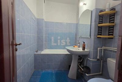 Apartament cu 4 camere decomandat în Sud