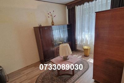 Apartament cu 3 camere decomandat în Berceni - 2