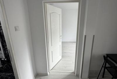 Garsonieră decomandată în Exterior Vest - 4