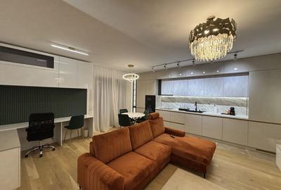 Apartament cu 2 camere decomandat, mobilat în Central
