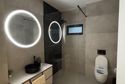 Casă cu 4 camere cu Teren 800 Mp în Central