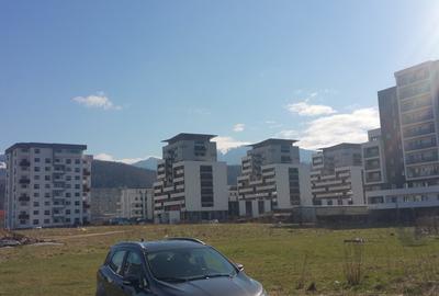Teren Construcții intravilan de 900 mp, în Noua - 18