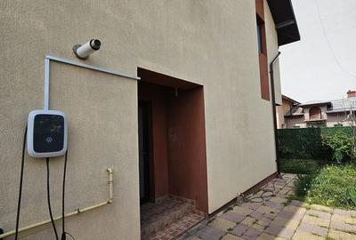 Casă cu 4 camere cu Canalizare în Central - 1