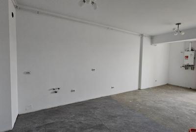 Apartament cu 2 camere semidecomandat, mobilat în Florești - 12