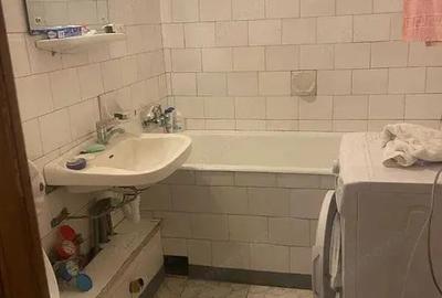 Apartament cu 3 camere decomandat, mobilat în Exercițiu