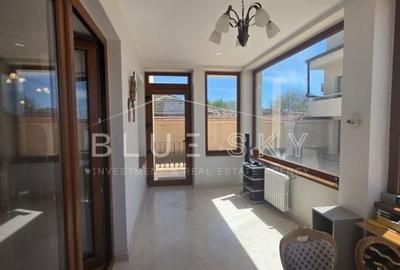 Casă cu 6 camere cu Teren 1642 Mp în Central