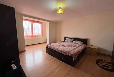 Apartament cu 4 camere decomandat în Central - 2